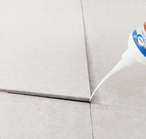 孙吴瓷砖空鼓维修公司分享卫生间瓷砖脱落的原因可能有以下几点